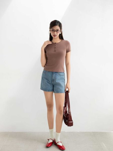  Áo thun cổ tròn gài nút 