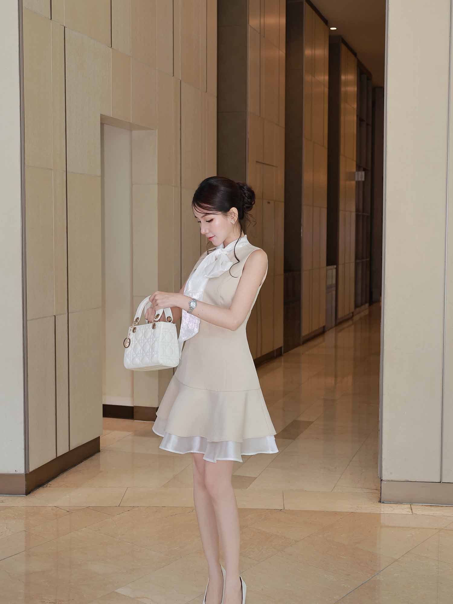 Đầm mini hai tầng phối nơ cổ Organza