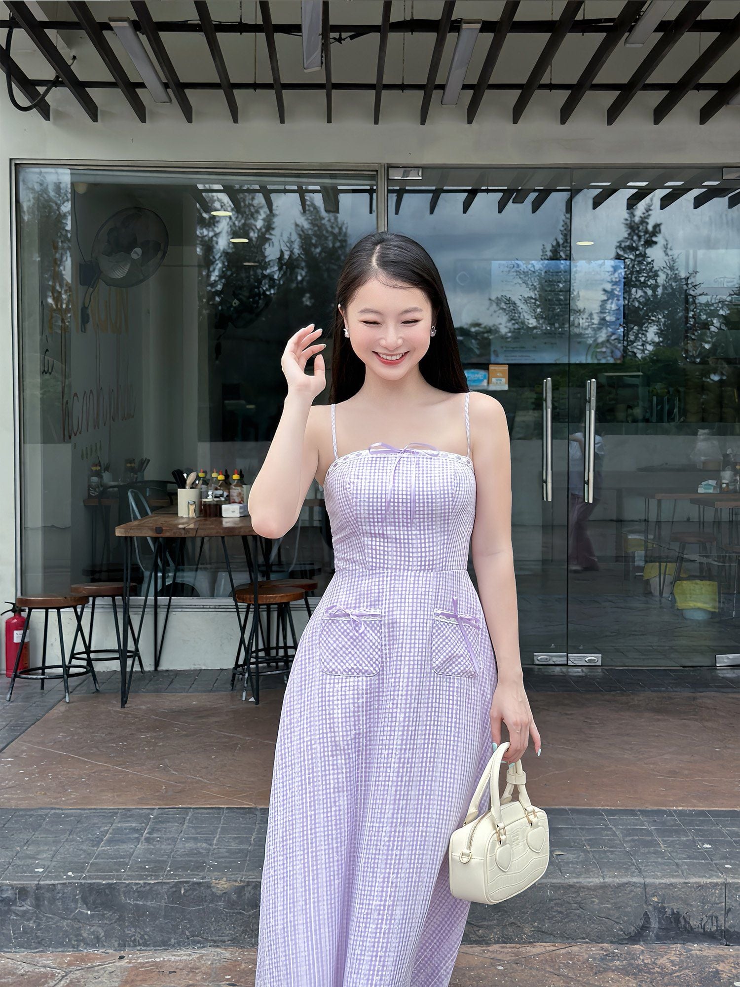  Đầm dài dây vai ren ngực đính nơ 