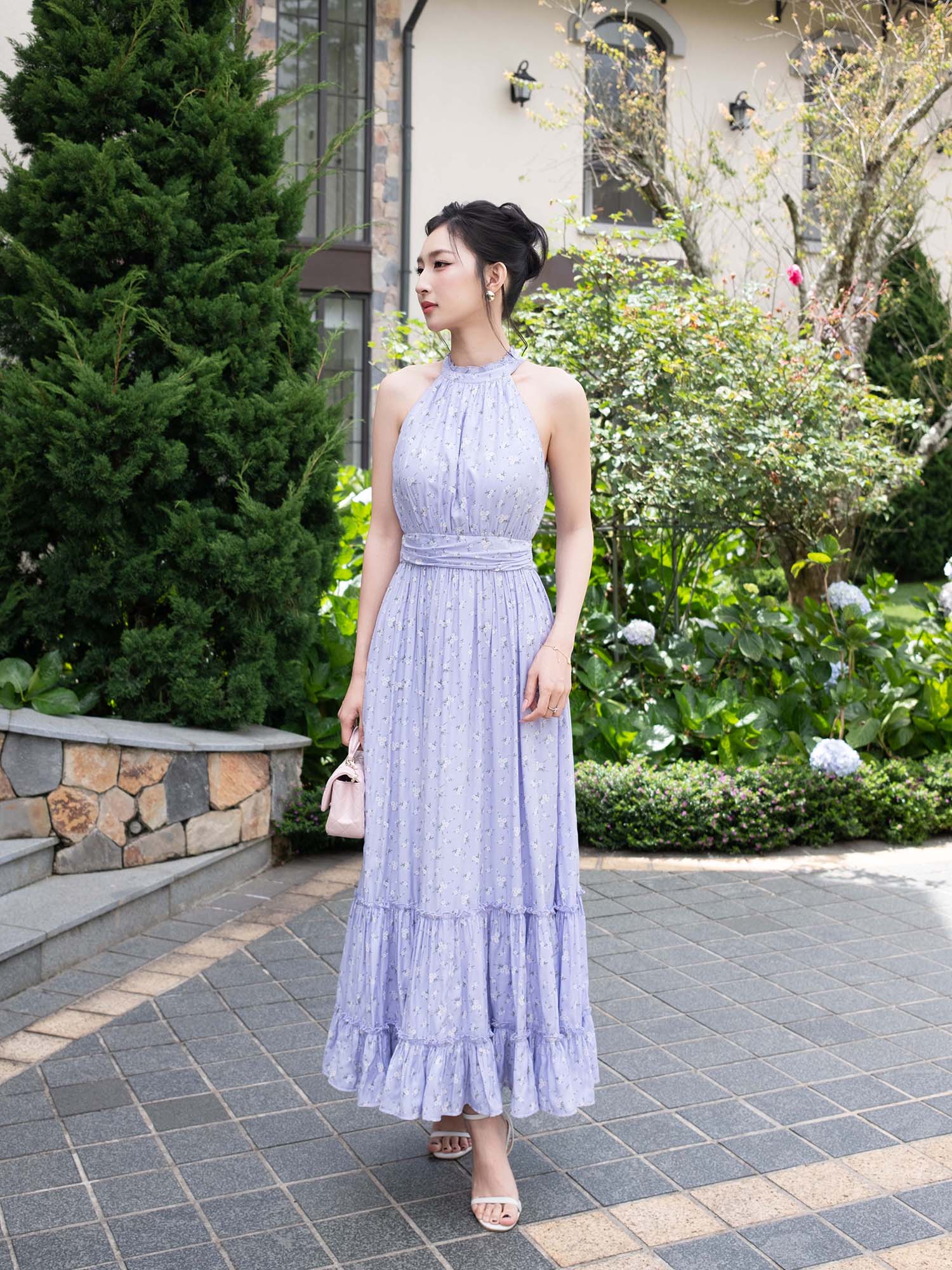 Đầm cổ yếm nhún 2 tầng