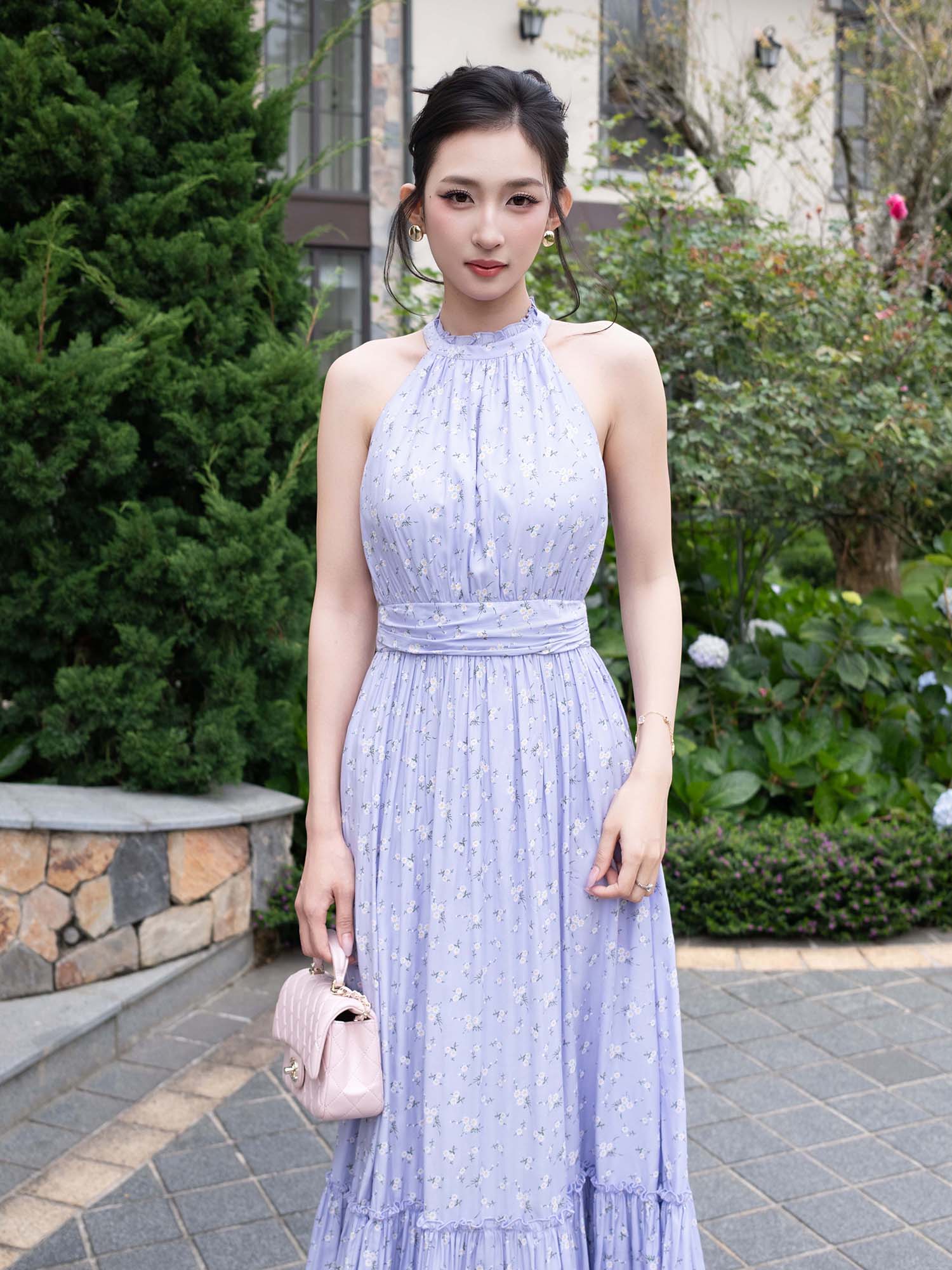 Đầm cổ yếm nhún 2 tầng