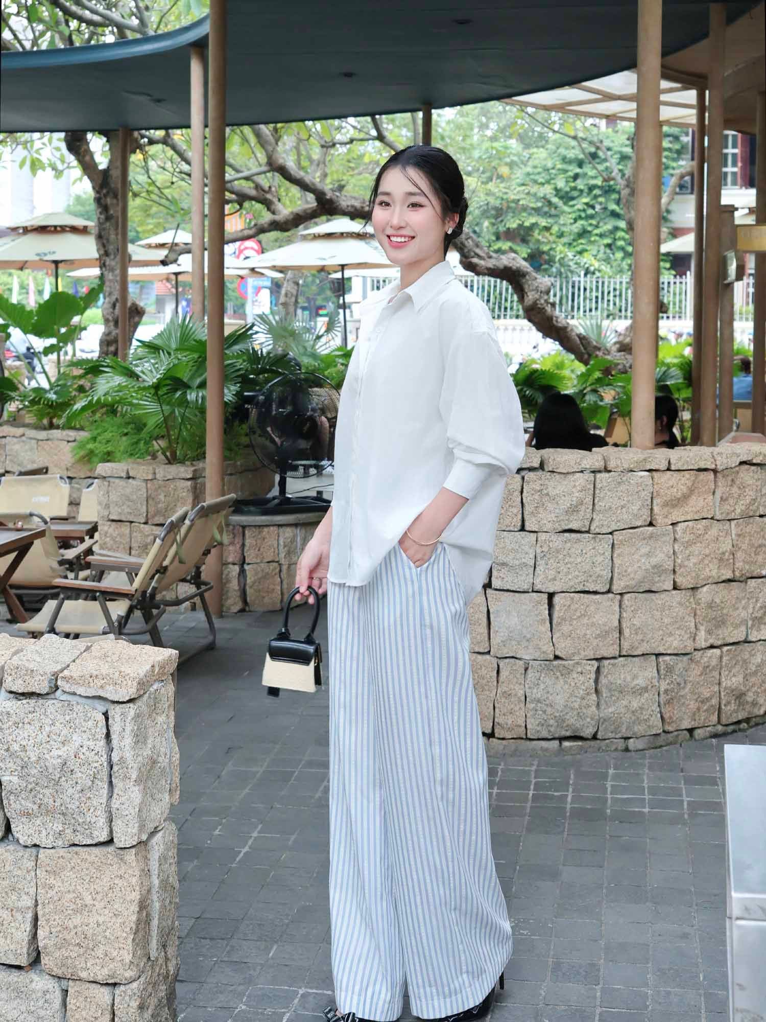  Áo sơ mi cơ bản form rộng 