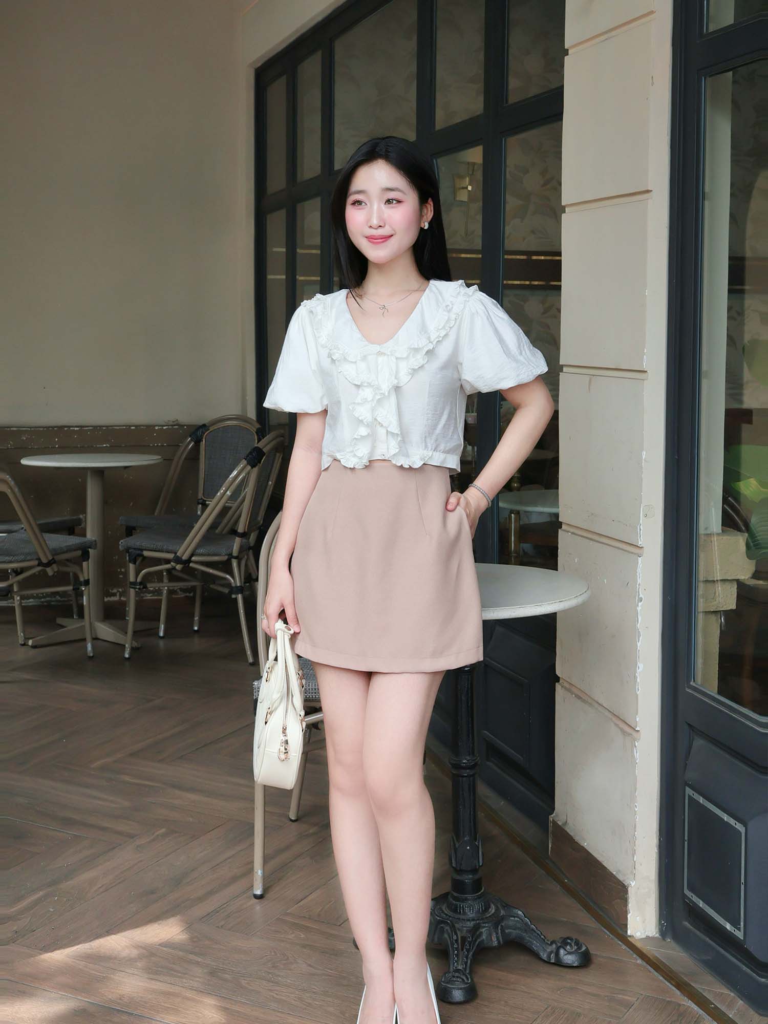 Áo kiểu crop phối bèo viền cổ