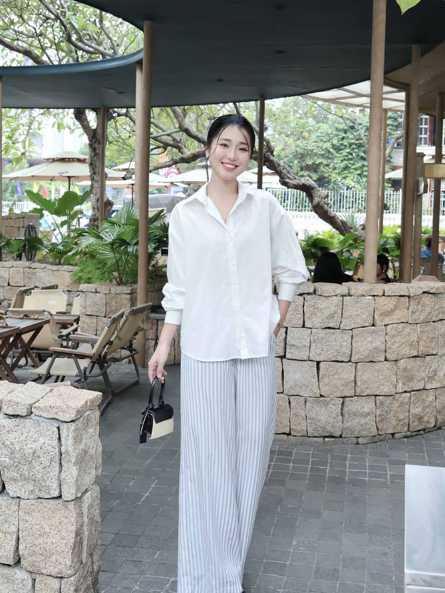 Áo sơ mi cơ bản form rộng