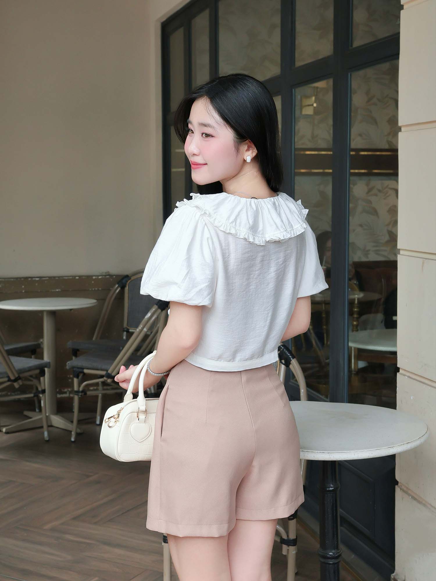 Áo kiểu crop phối bèo viền cổ