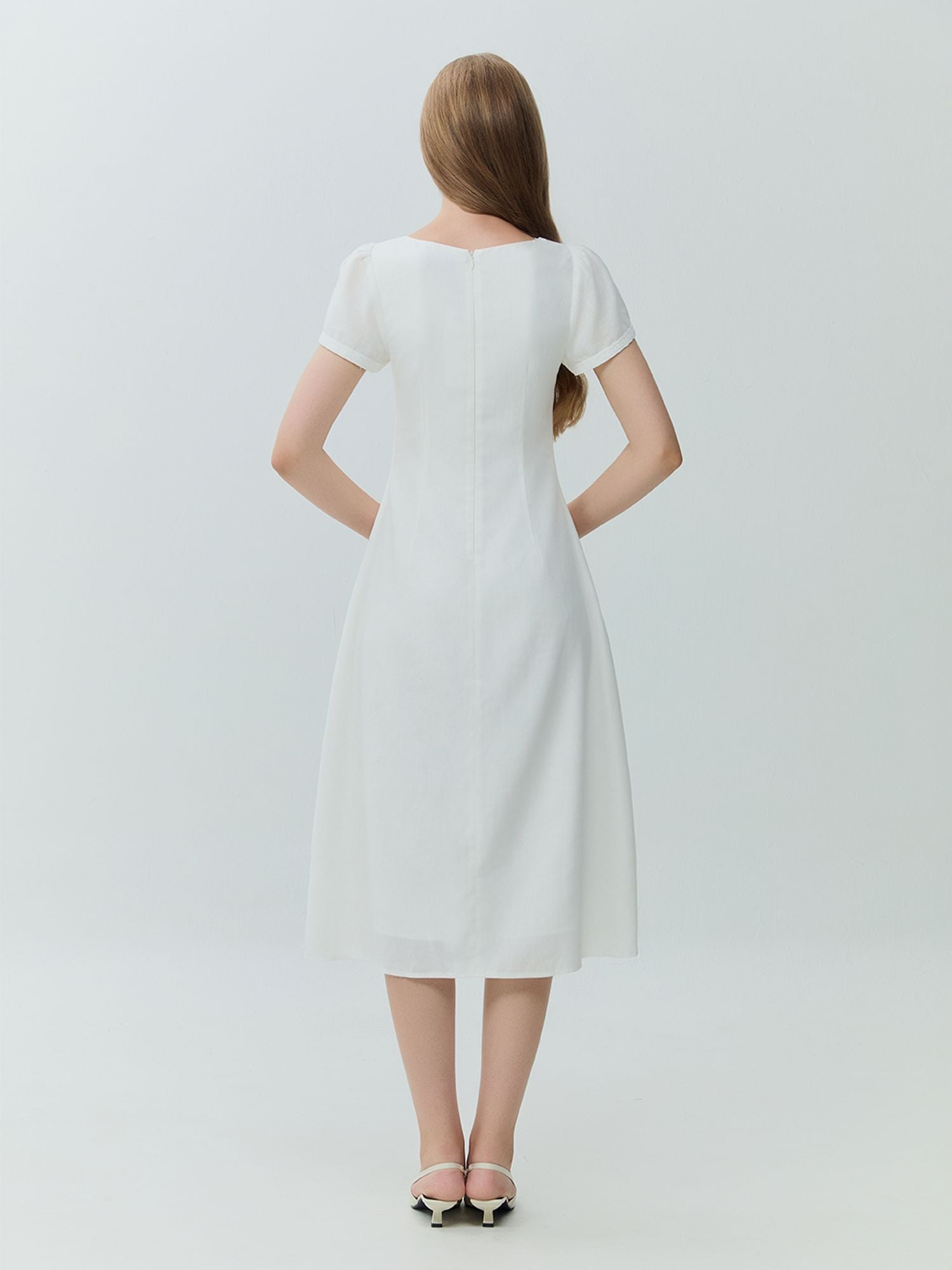  Đầm midi linen thắt nơ 
