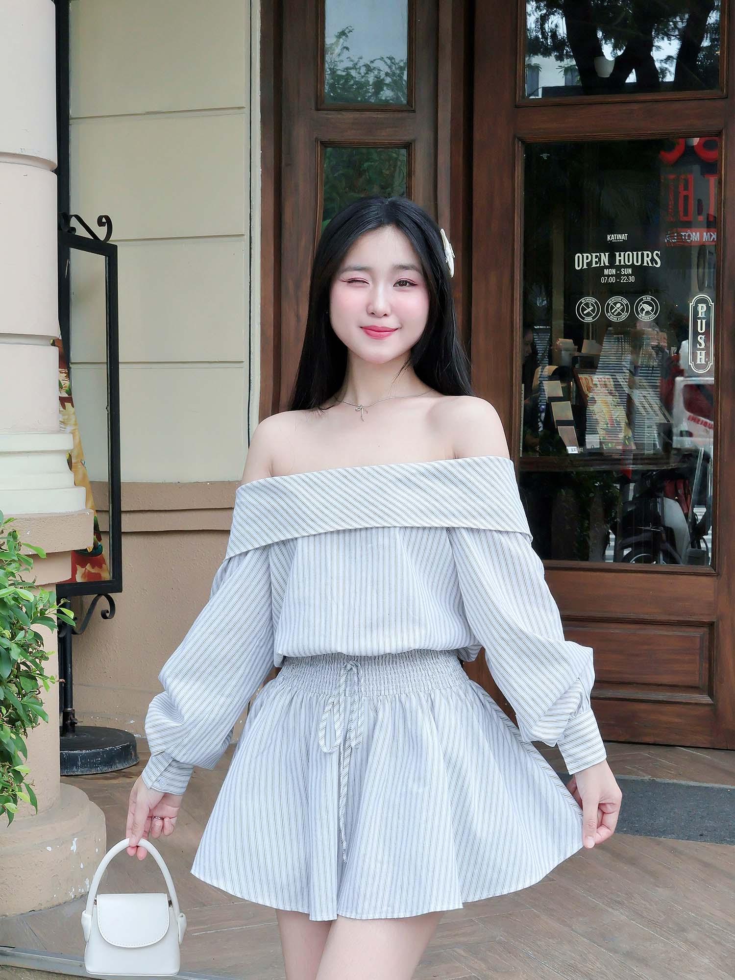 Đầm sọc bẹt vai smocking eo