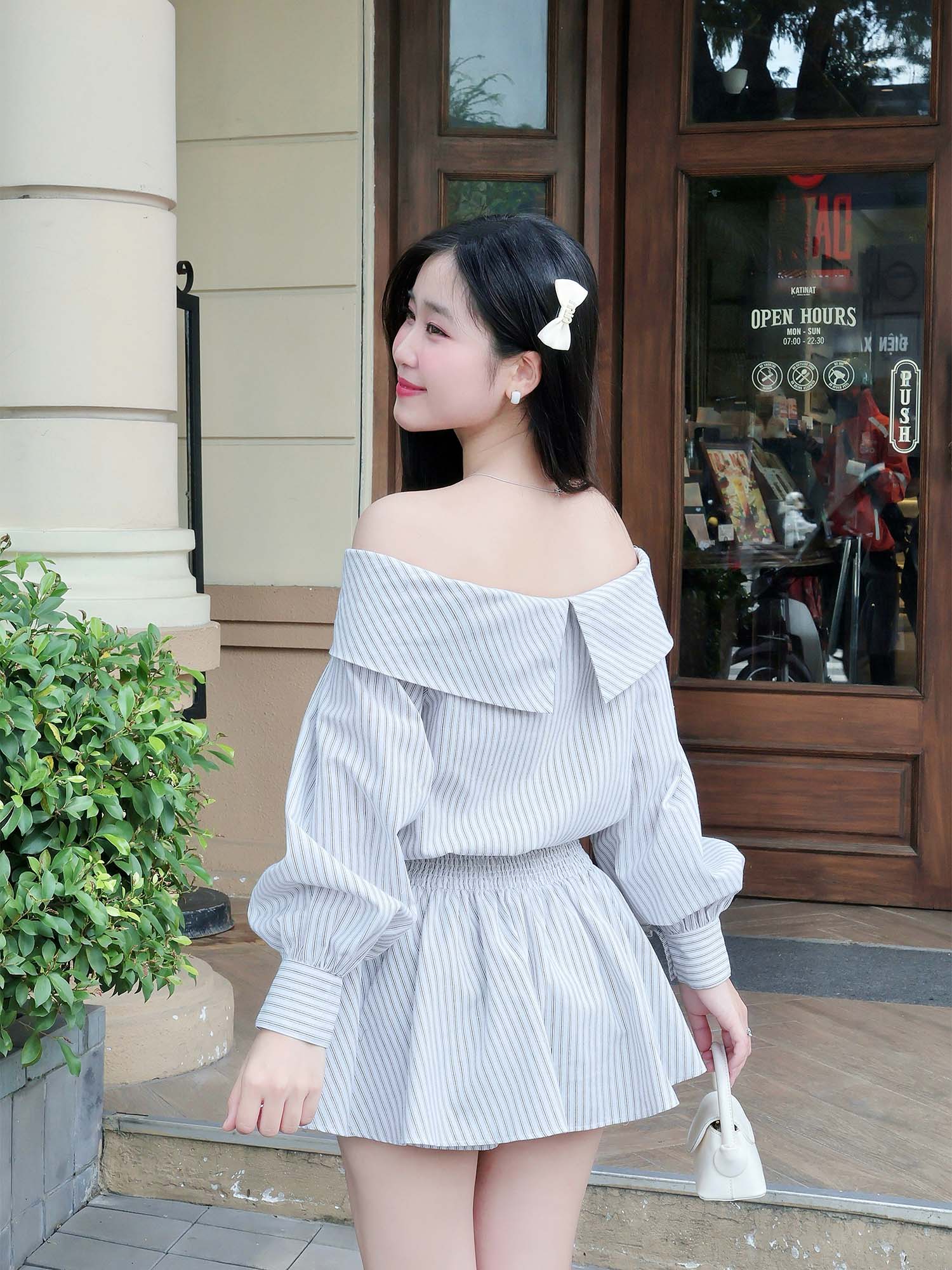 Đầm sọc bẹt vai smocking eo