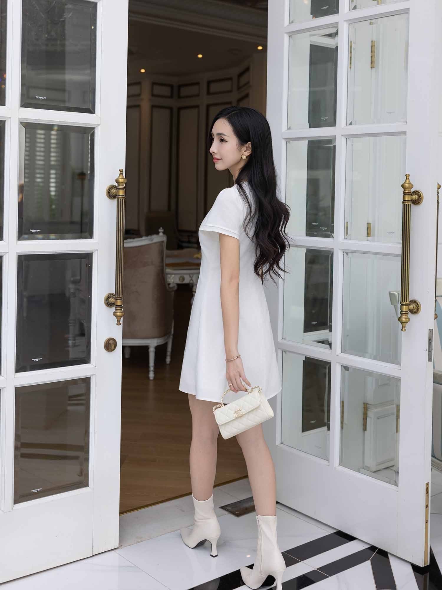  Đầm mini Linen cổ giọt nước thắt nơ 