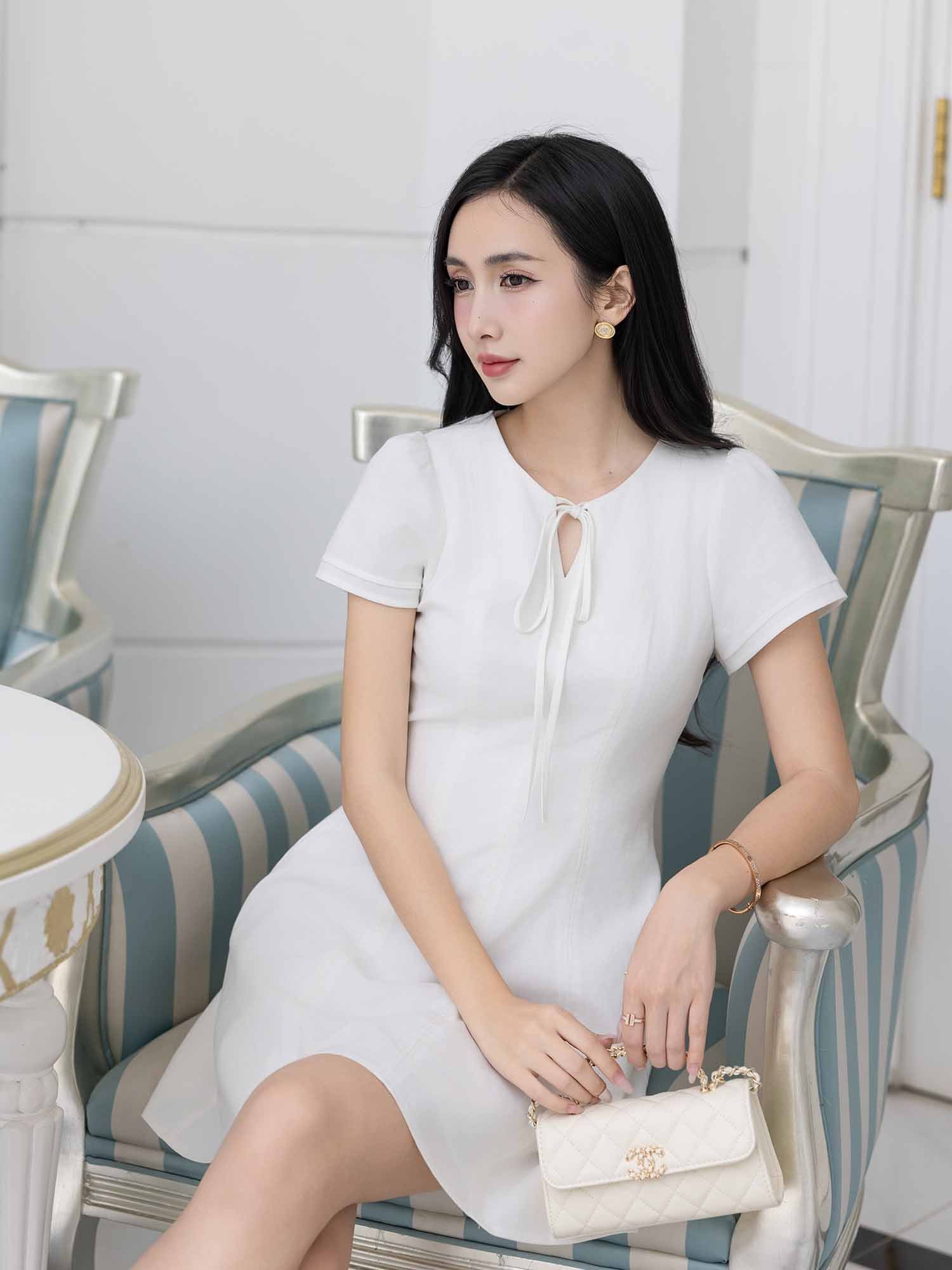 Đầm mini Linen cổ giọt nước thắt nơ