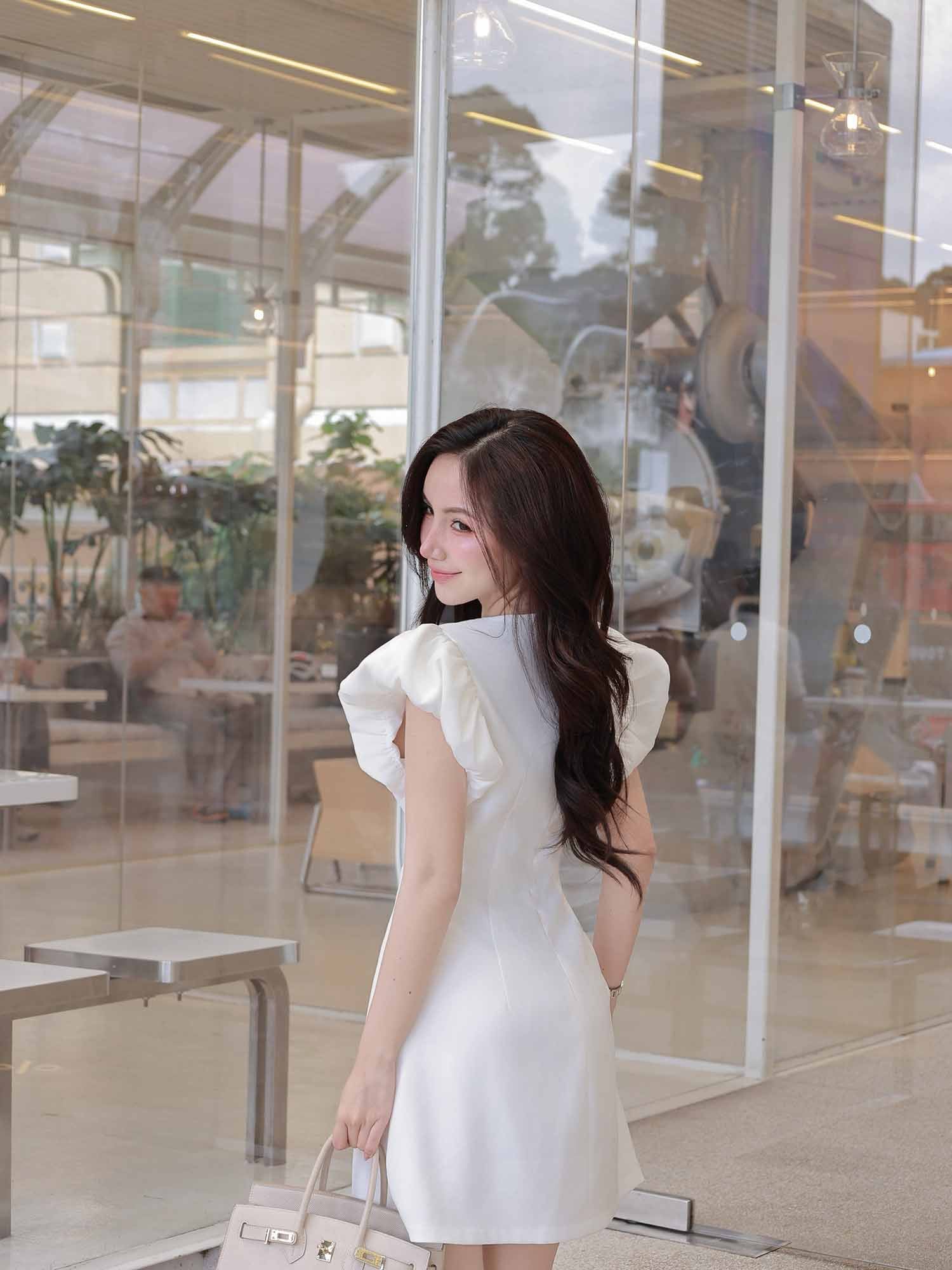 Đầm cơ bản tay phồng