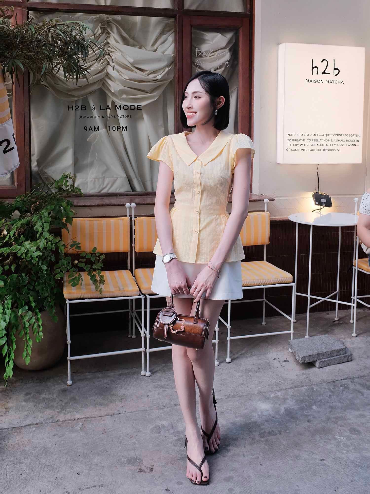  Áo xô thêu dáng peplum 