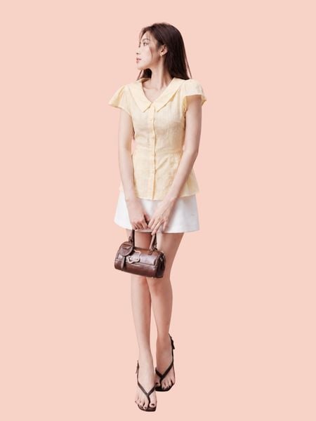  Áo xô thêu dáng peplum 