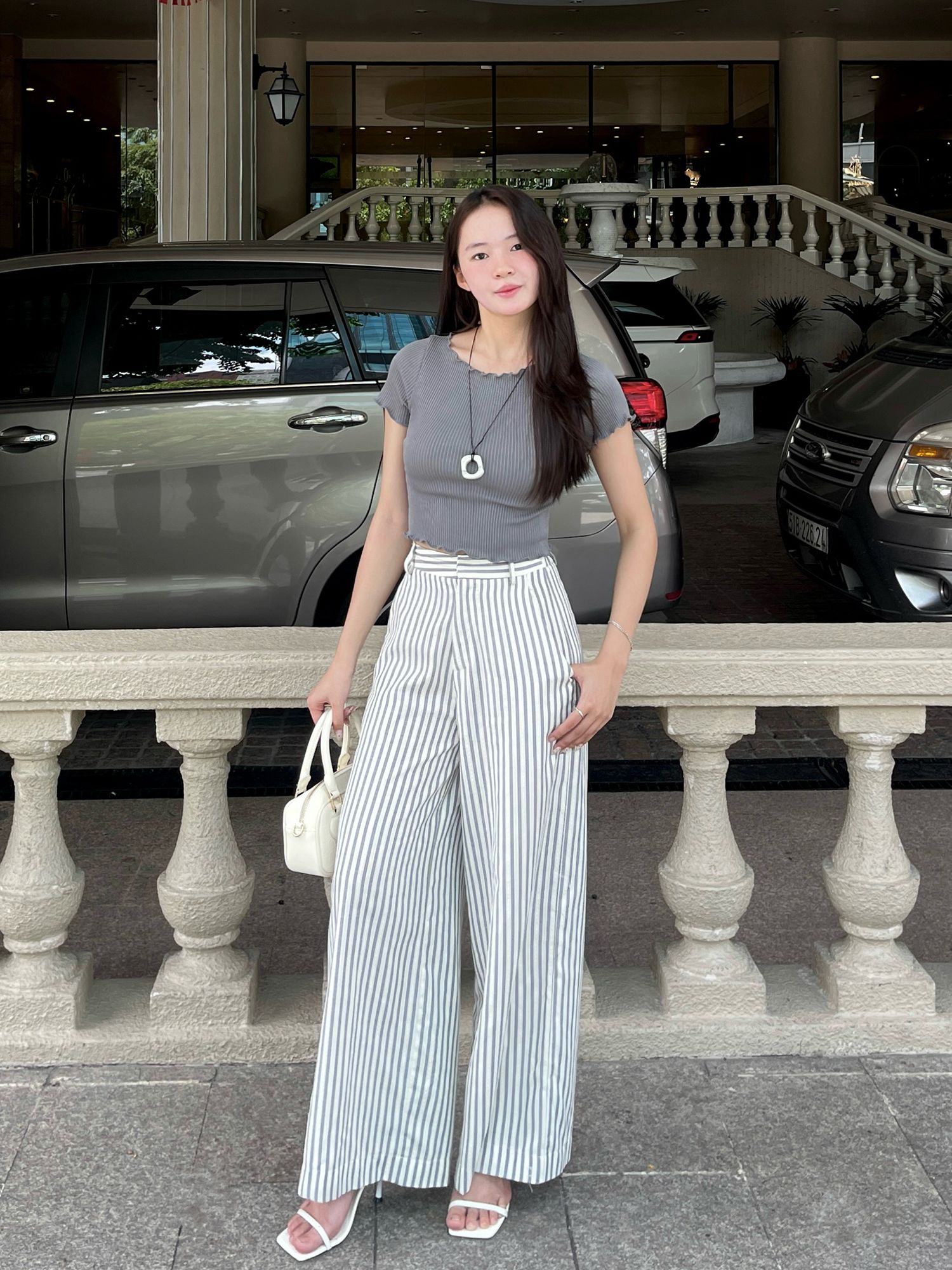  Quần dài ống suông vải sọc 