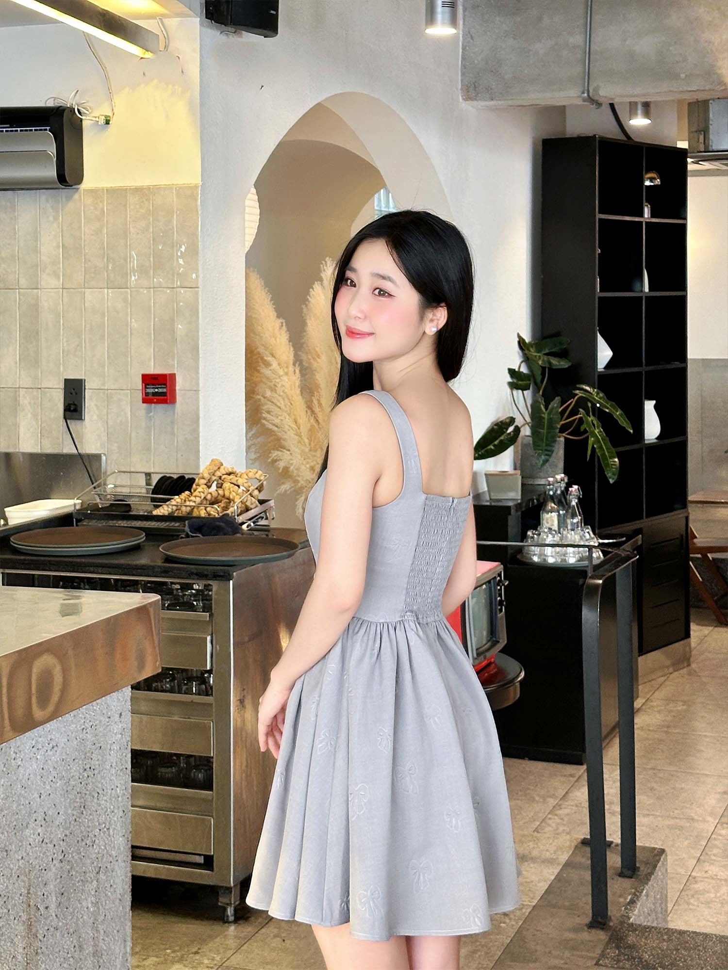 Đầm ngắn basic họa tiết nơ