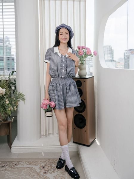  Đầm mini sọc cổ phối smocking eo 