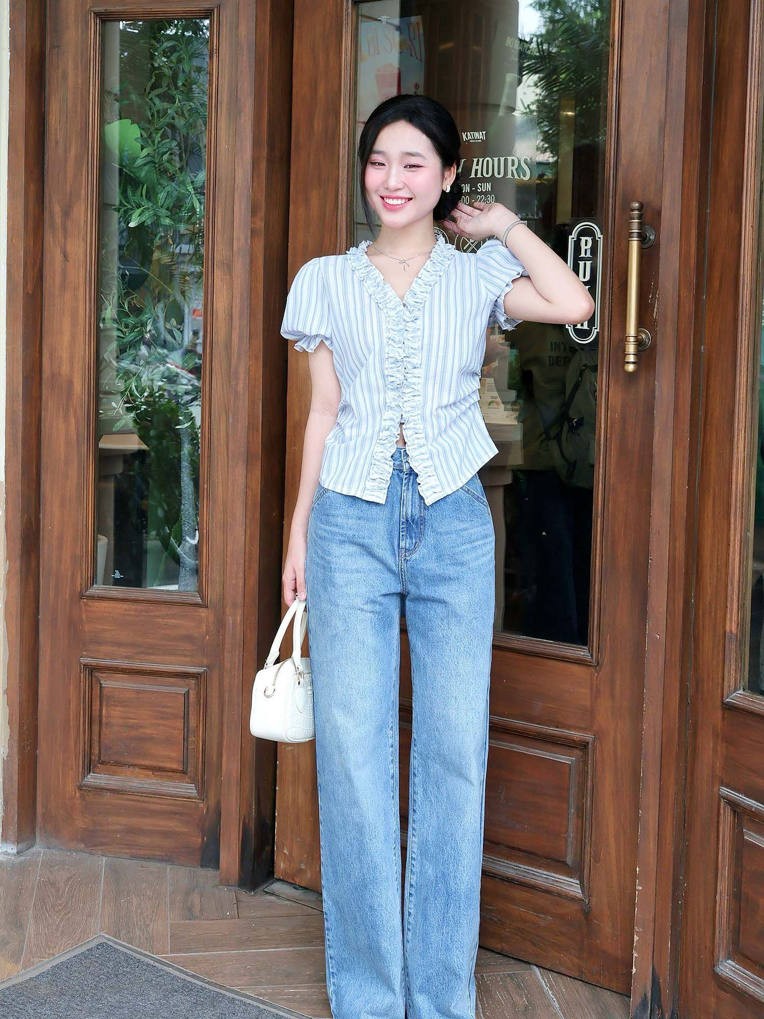  Áo sọc tay phồng phối bèo viền cổ 