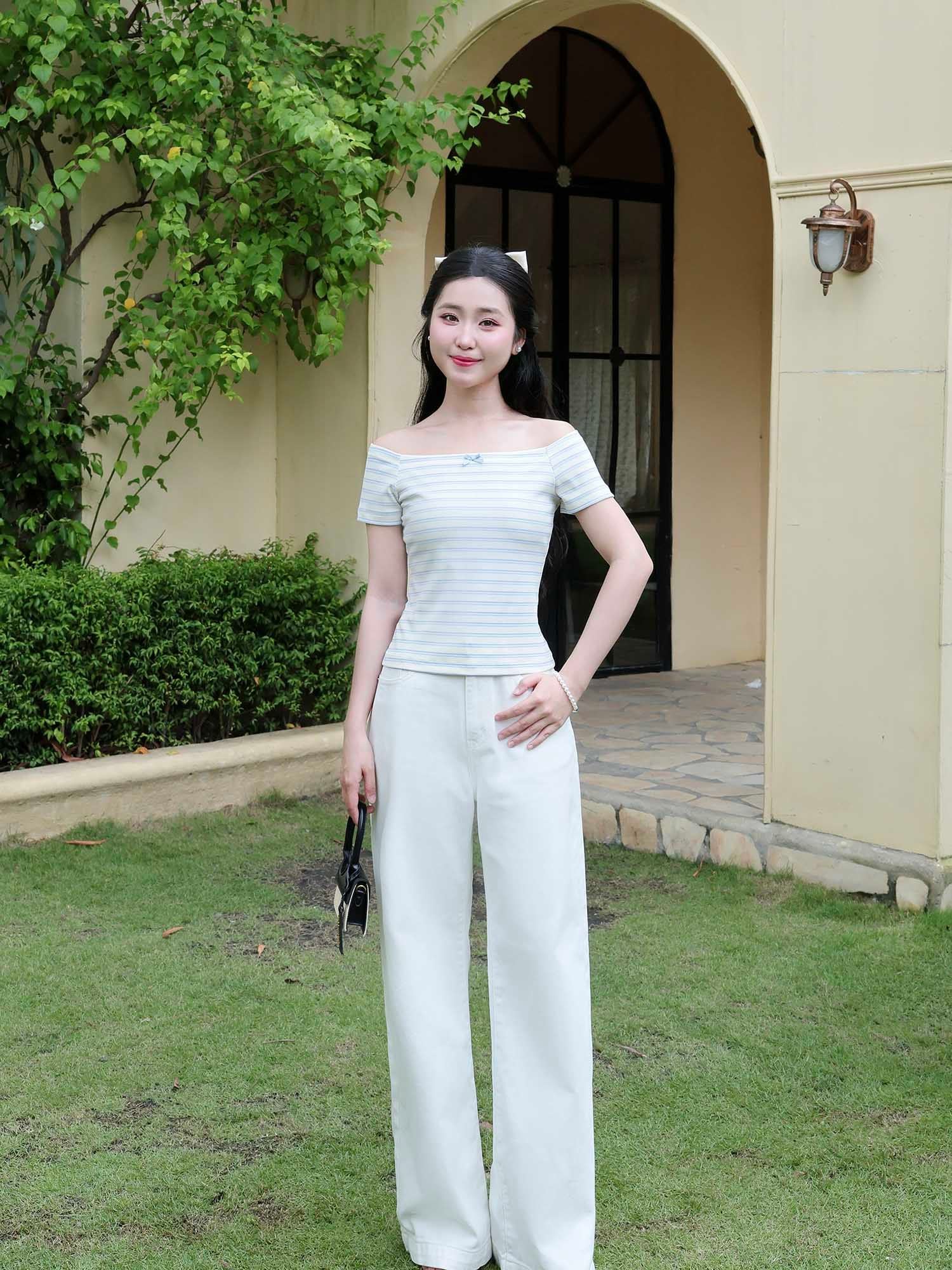  Áo thun sọc bẹt vai 