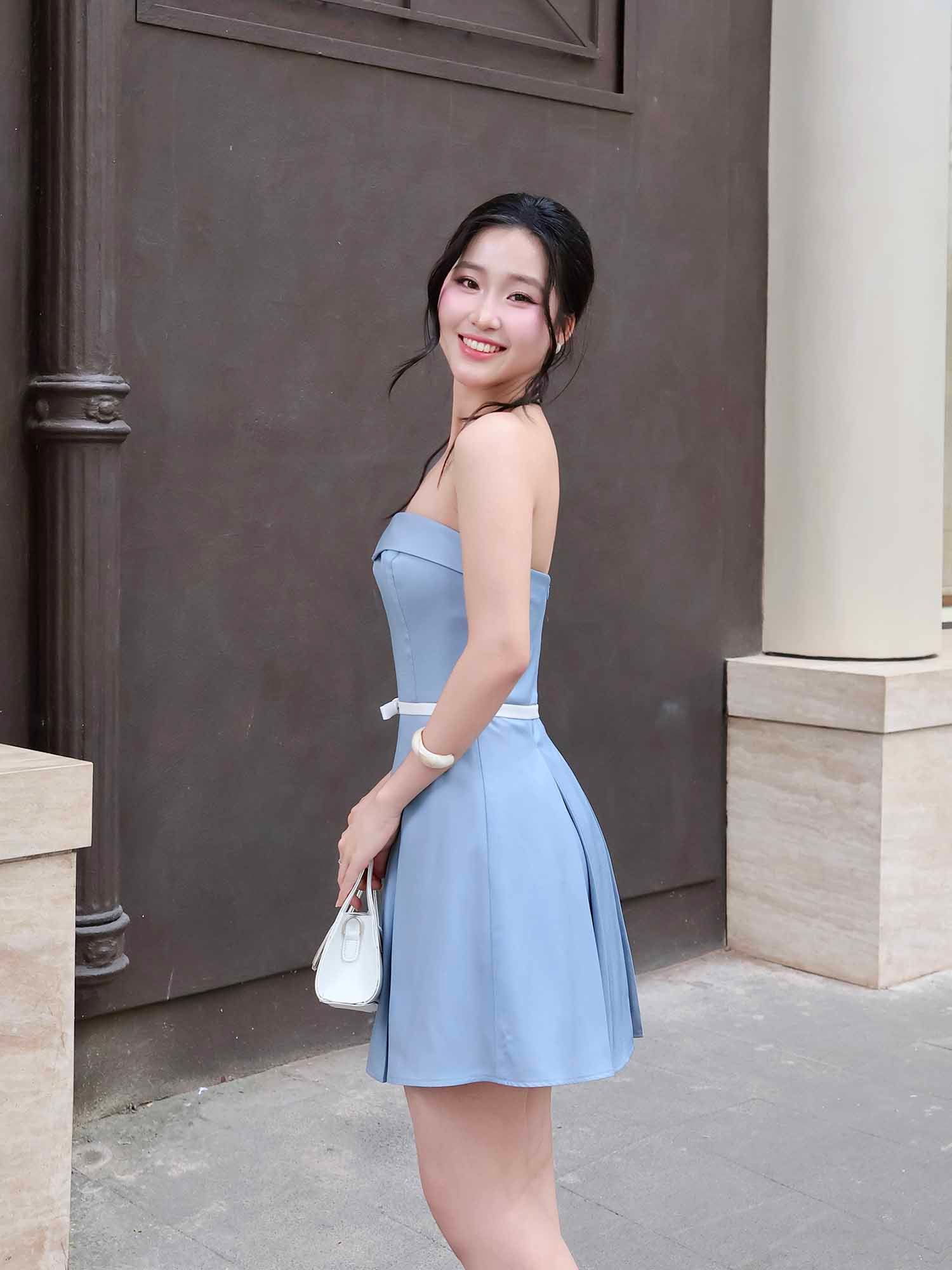 Đầm mini cúp ngực xếp ly hộp