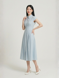  Đầm maxi gài nút xếp li xòe 