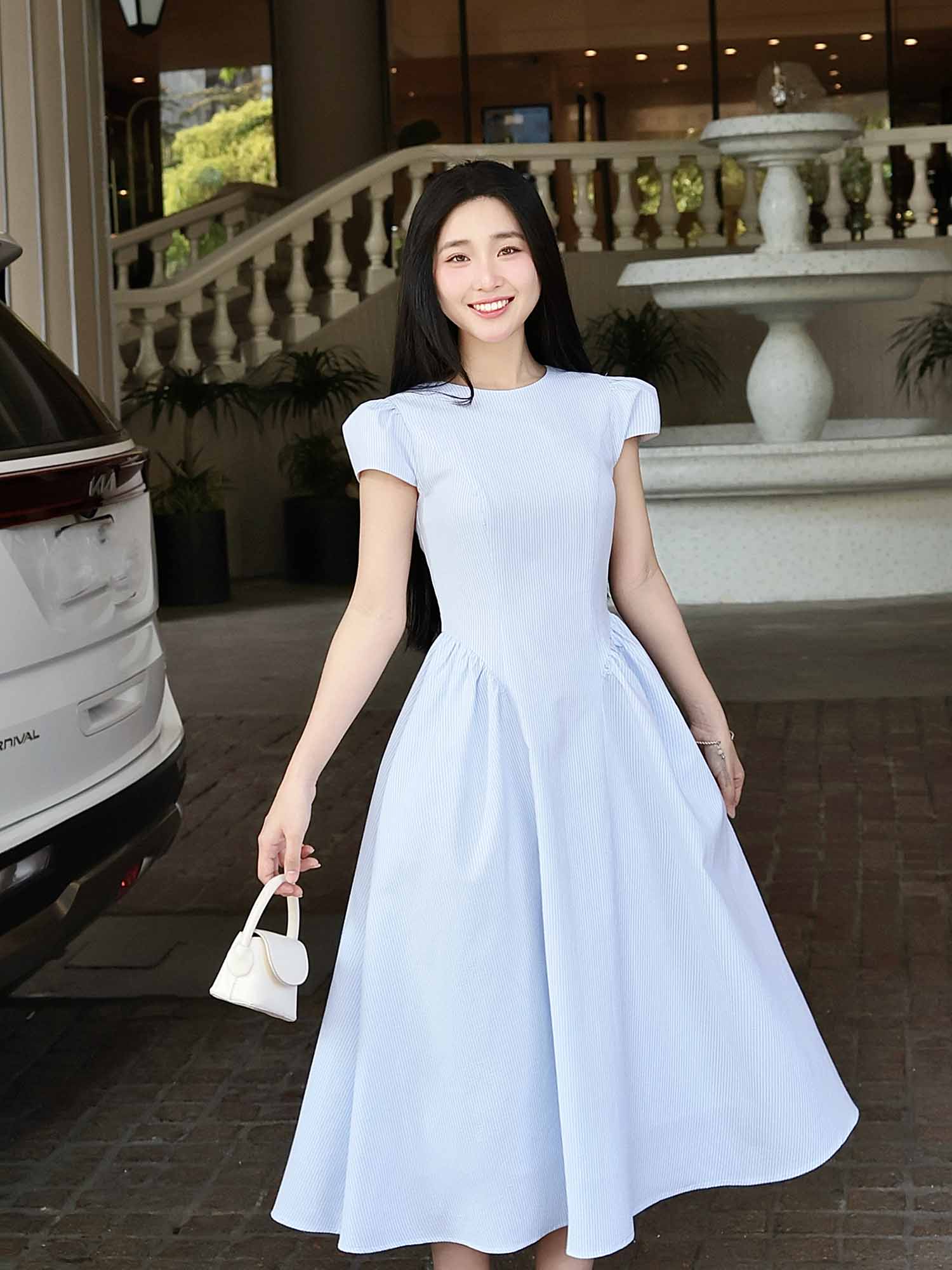 Đầm midi sọc nhún tùng