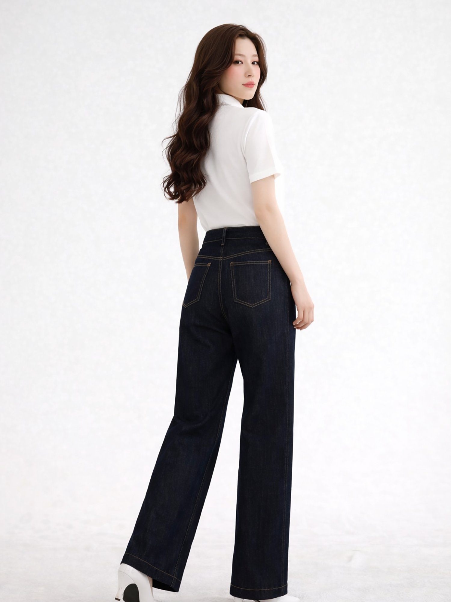  Quần Jean ống rộng phối mảnh diễu chỉ nổi 