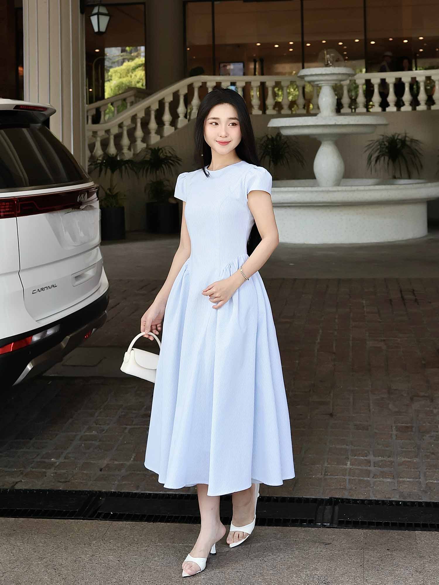 Đầm midi sọc nhún tùng