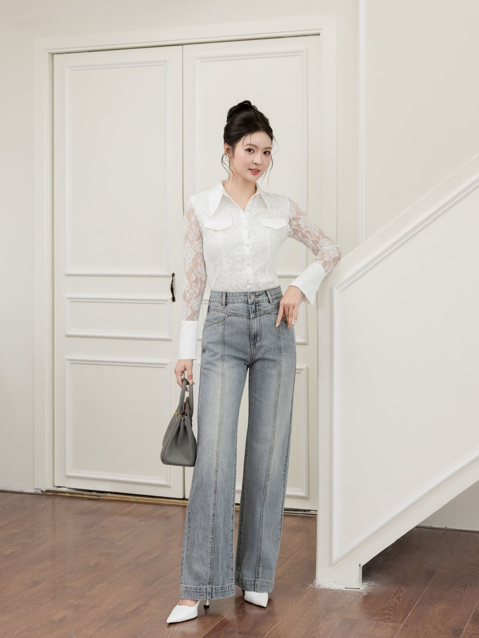 Quần Jean ống rộng phối mảnh diễu chỉ nổi