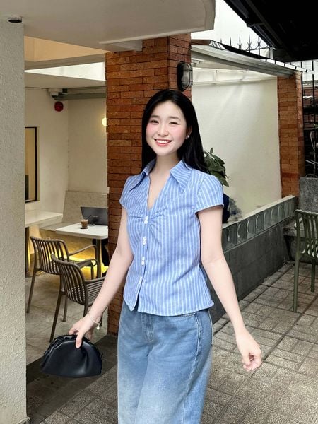  Áo sơ mi thắt lưng cách điệu 