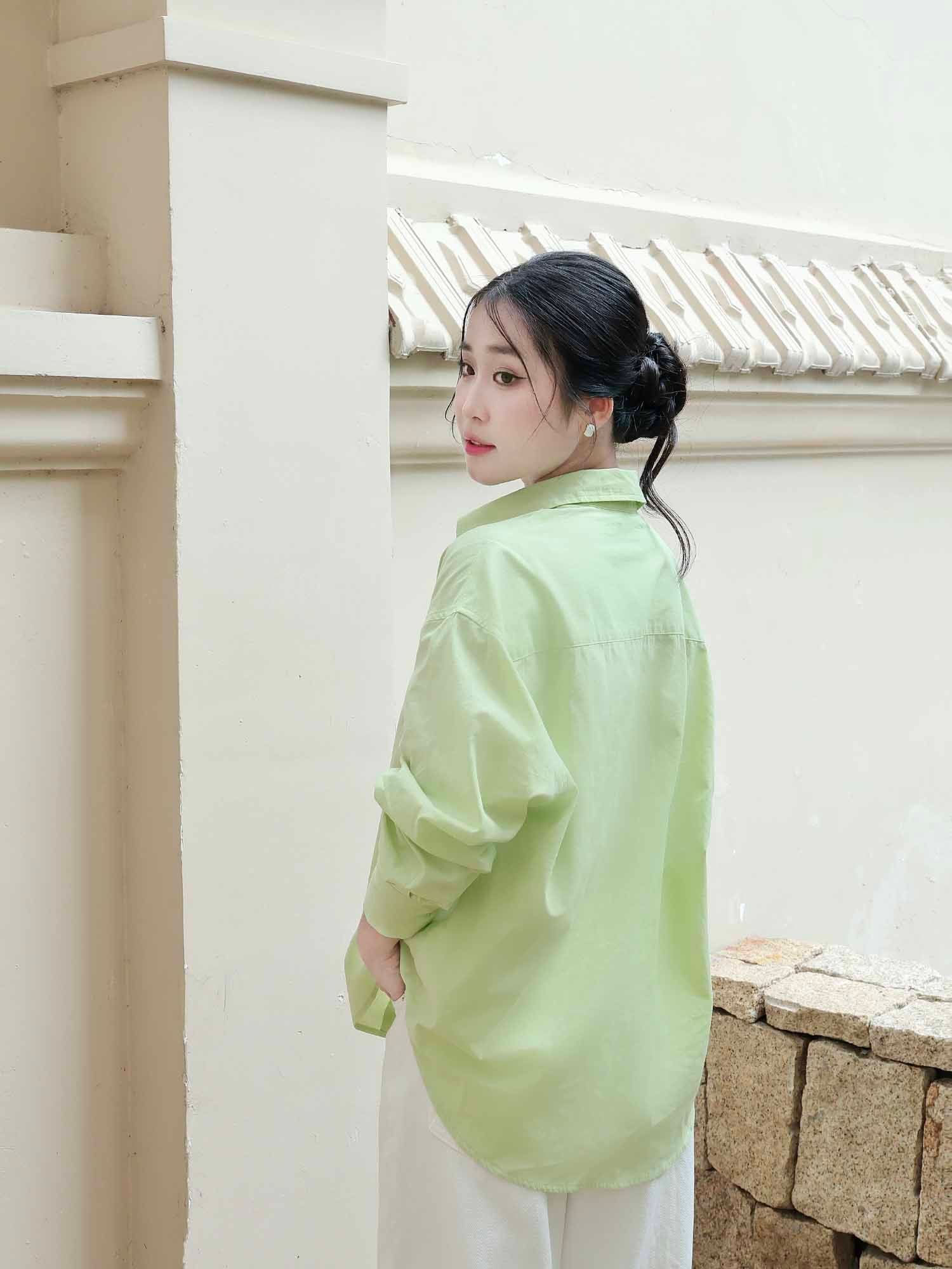  Áo sơ mi cơ bản form rộng 