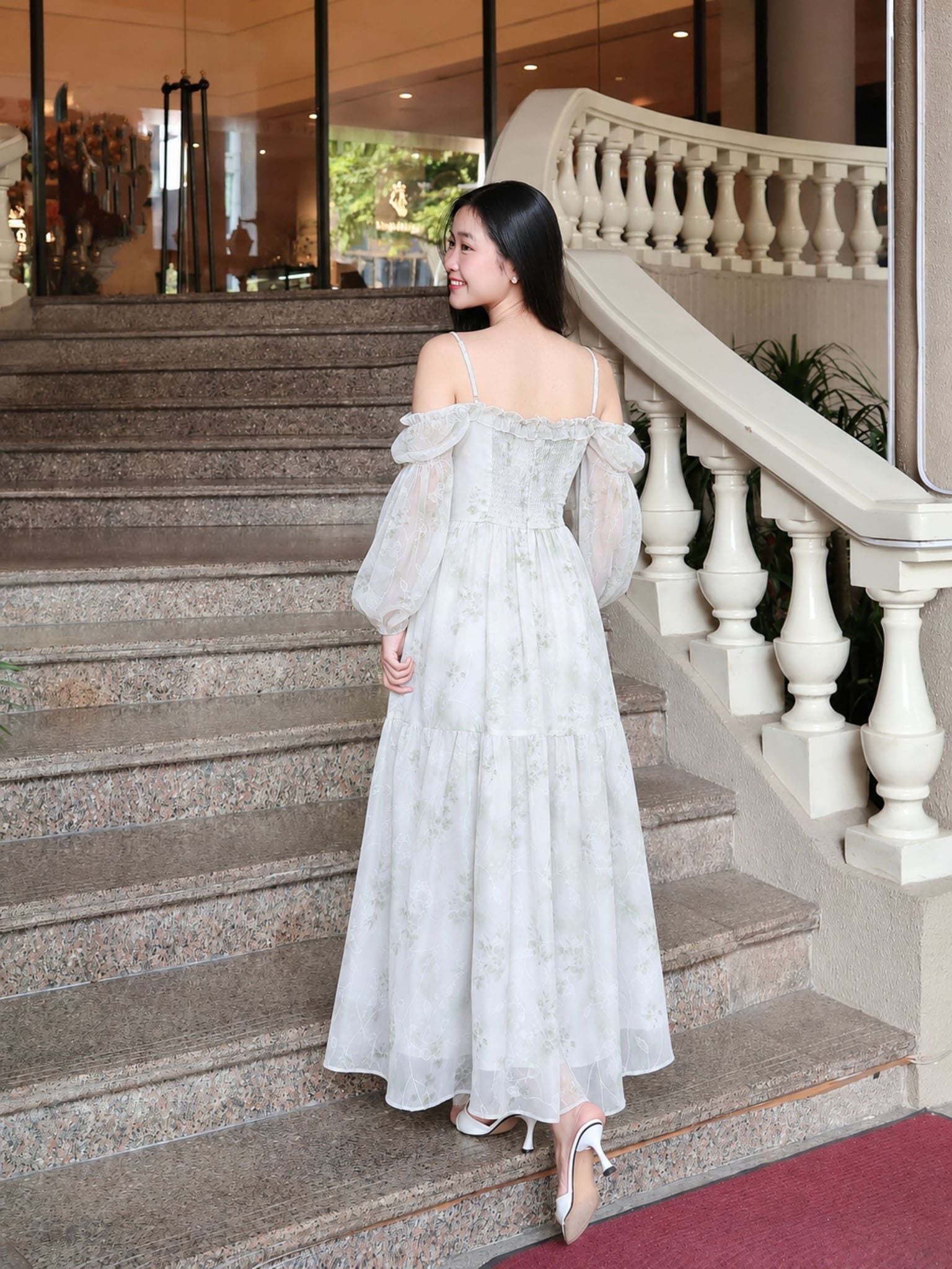  Đầm midi voan hoa tay phồng dài 