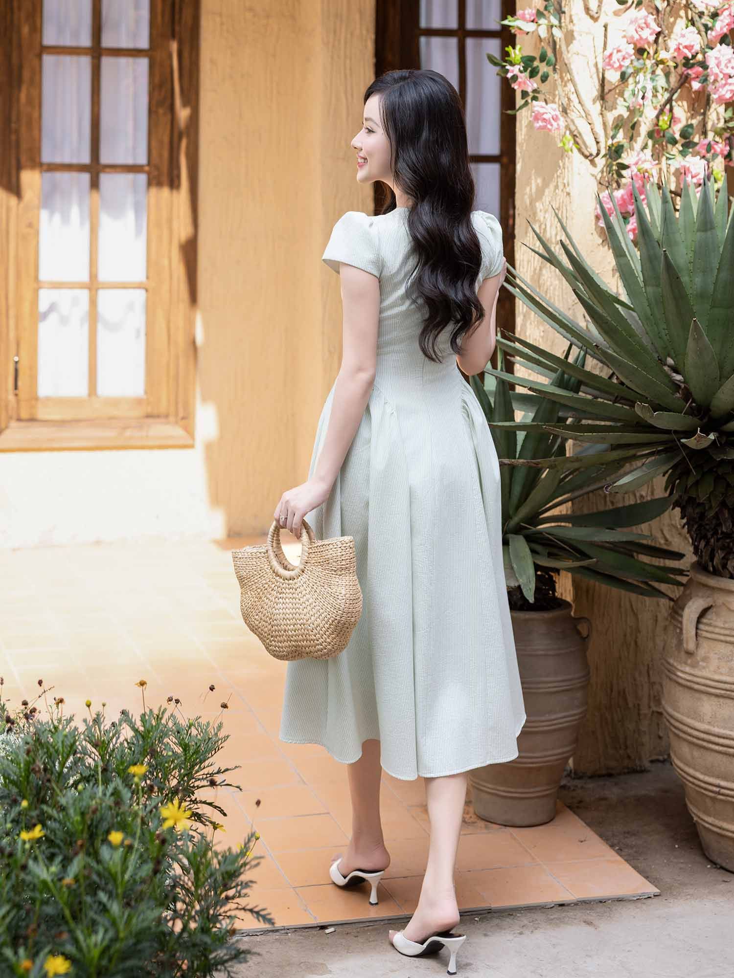  Đầm midi sọc nhún tùng 