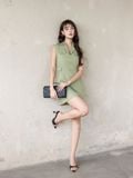  Đầm mini Linen cổ V phối nút dọc 