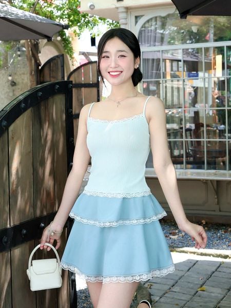  Áo thun 2 dây phối ren ngực và lai 