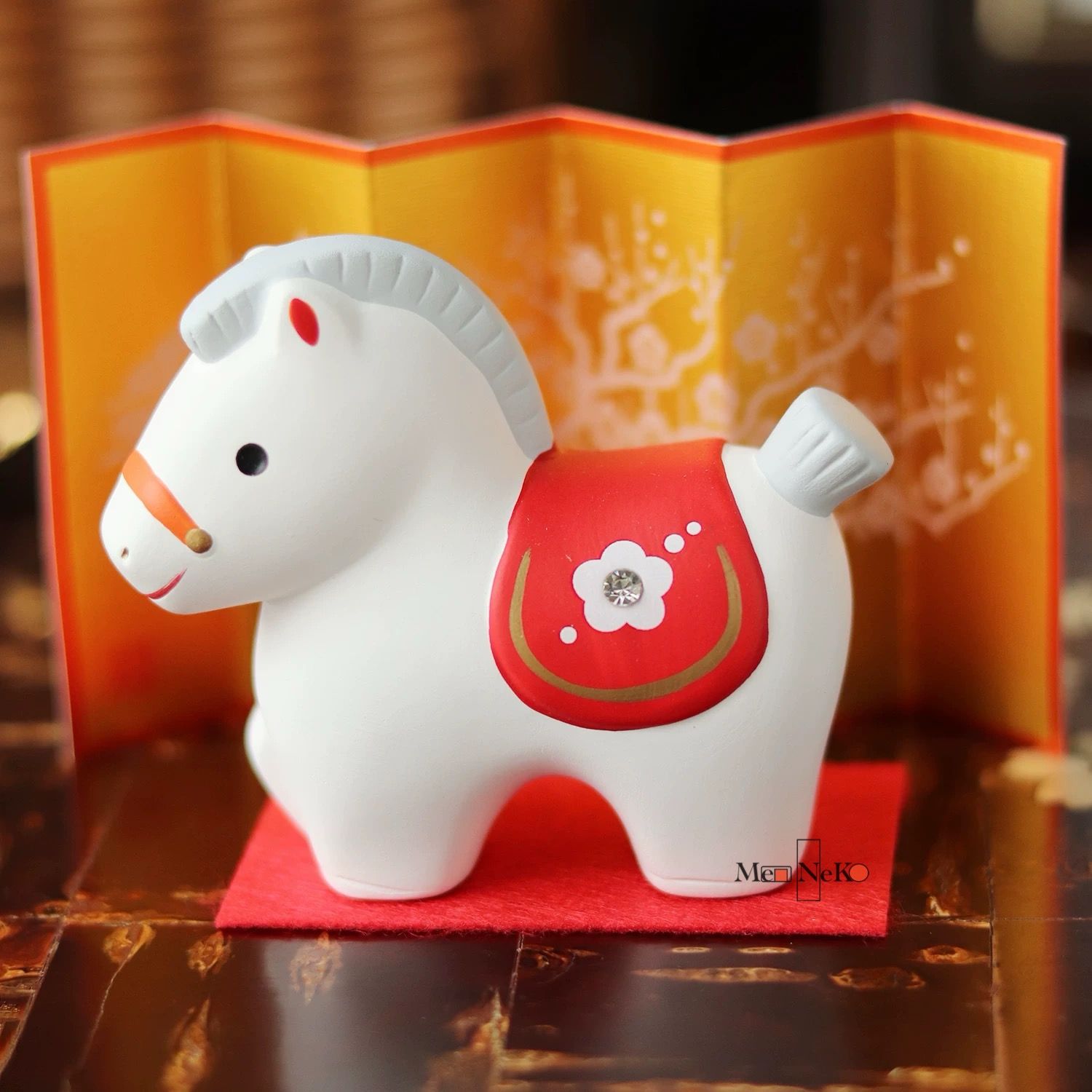  Ngựa gắn châu may mắn NG89 