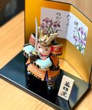  Samurai cầm kiếm 