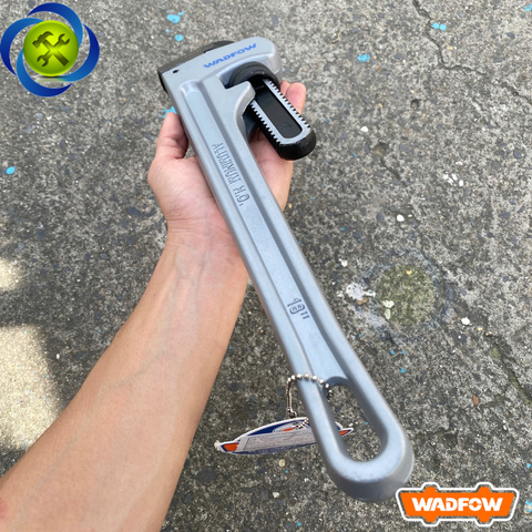 Mỏ Lết Răng Cán Nhôm WADFOW WPW9118 Loại 18 inch 450mm