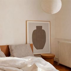 Tranh Hình Học Bình Gốm Nâu – Brown Silhouette