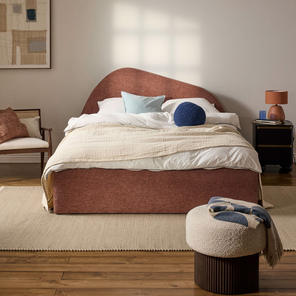 Giường Ngủ Bọc Nệm Đầu Giường Hình Tam Giác Kinetic