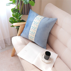 Vỏ Gối Tựa Lưng Nhung Thêu Giữa Chấm Bi Hình Thoi