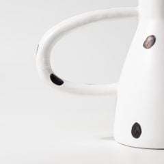 Bình Hoa Gốm Chấm Bi Đen Trắng Có Quai Cầm Bắc Âu