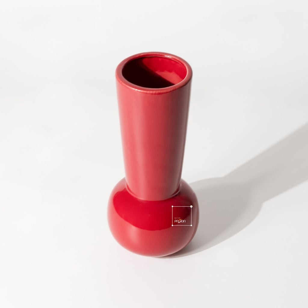 Bình Hoa Gốm Sứ Phủ Bóng Đen Đỏ Sang Trọng