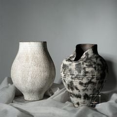 Bình Hoa Gốm Sứ Tông Xám Vân Sọc Phong Cách Wabi Sabi Miệng Cong