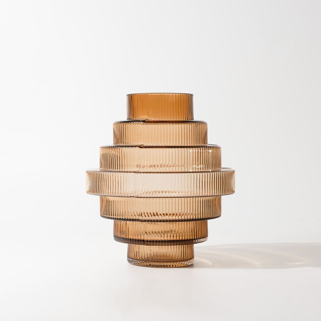 Bình Hoa Thủy Tinh Nâu Phong Cách Tháp Tầng