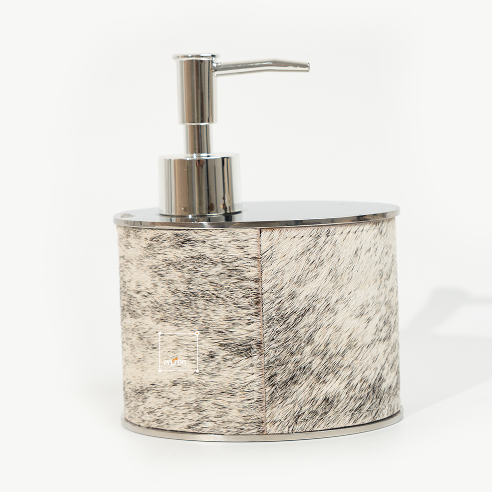 Bộ Phụ Kiện Phòng Tắm Inox Họa Tiết Lông Ngựa Cao Cấp Kèm Khay Đựng