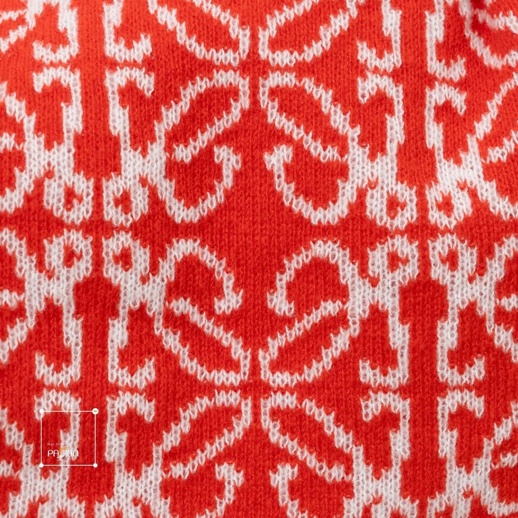 Chăn Len Dệt Kim Hoa Văn Cam Đậm Sang Trọng