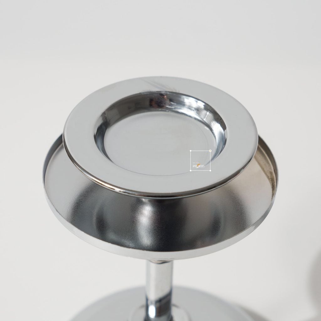 Bộ 3 Chân Nến Kèm Nến Trụ Lớn Màu Vàng Decor Bàn Ăn