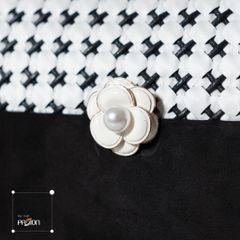 Vỏ Gối Tựa Lưng Lông Ngựa Luxury Phối Đen Trắng