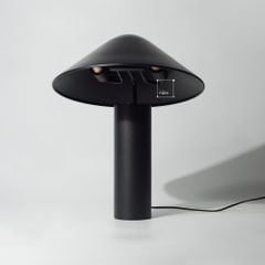 Đèn Bàn Hình Nón Chao Nghiêng Minimalist