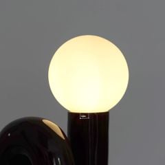 Đèn Bàn Decor Thân Uốn Cong Burgundy Hiện Đại